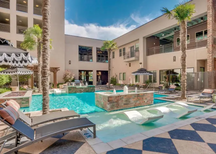 Apartment Landing Beautiful 1bd Game Pool