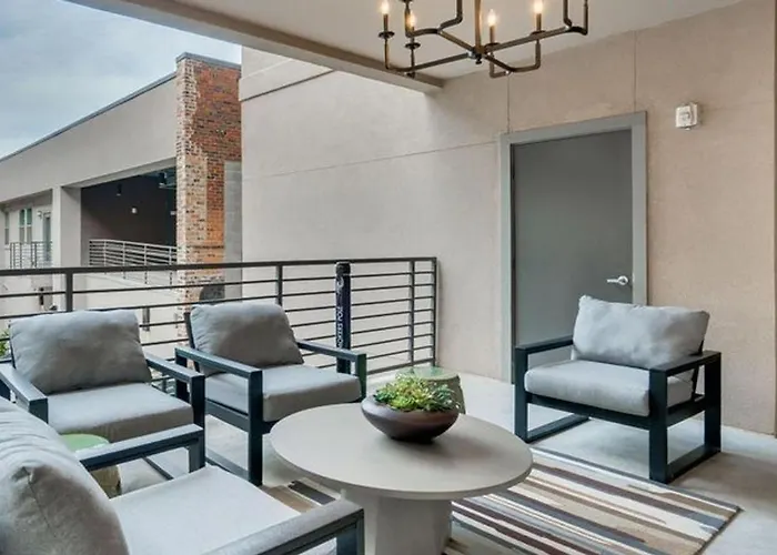 Landing Beautiful 1bd Game Pool Apartment *