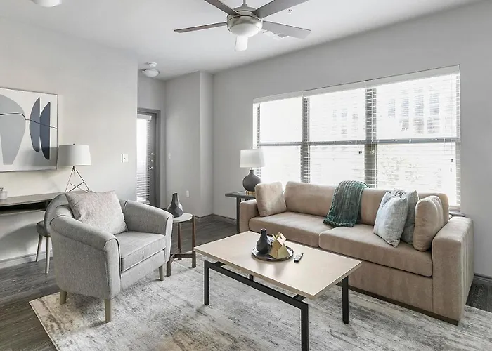 Landing Beautiful 1bd Game Pool * Fort Worth