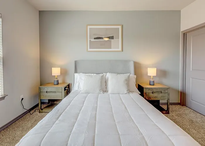 Apartment Landing Beautiful 1bd Game Pool